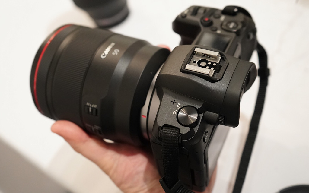 Hands-on with Canon's EOS R