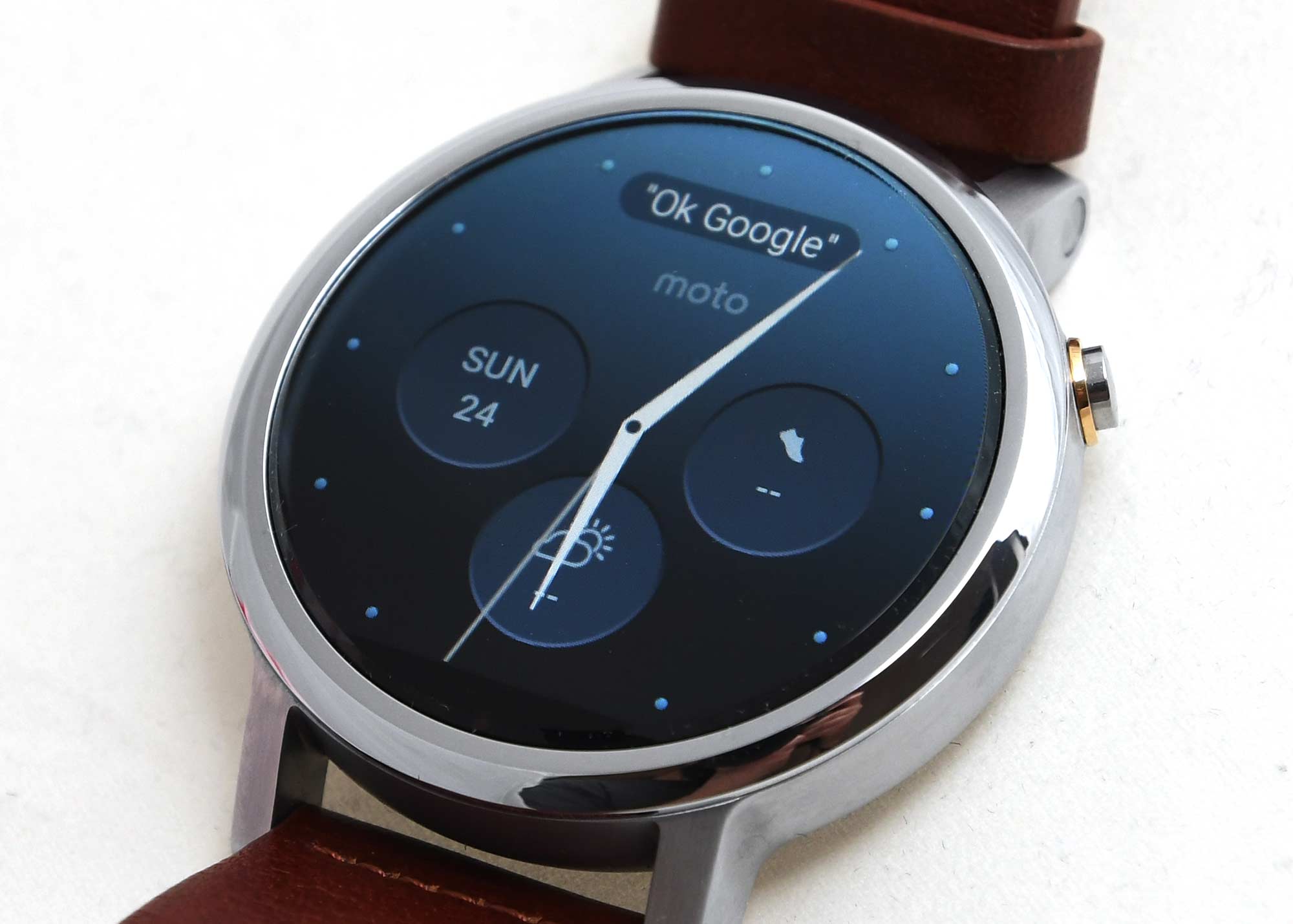 moto 360 first gen android wear 2.0