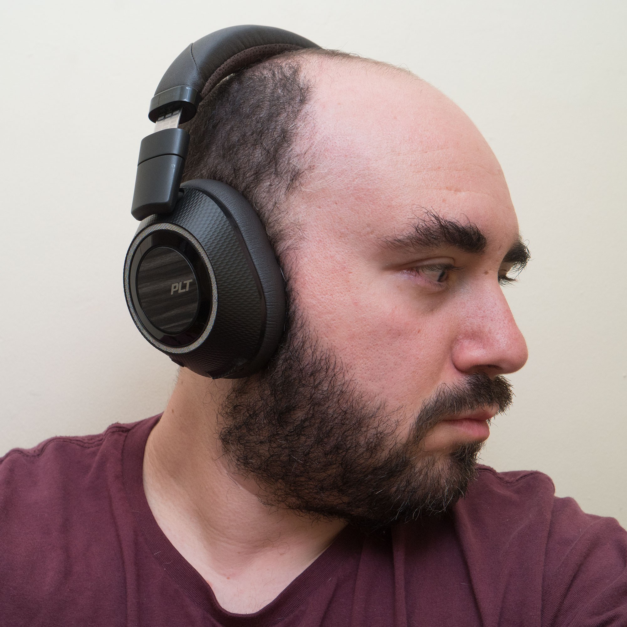 plantronics backbeat pro 2 bluetooth headphones