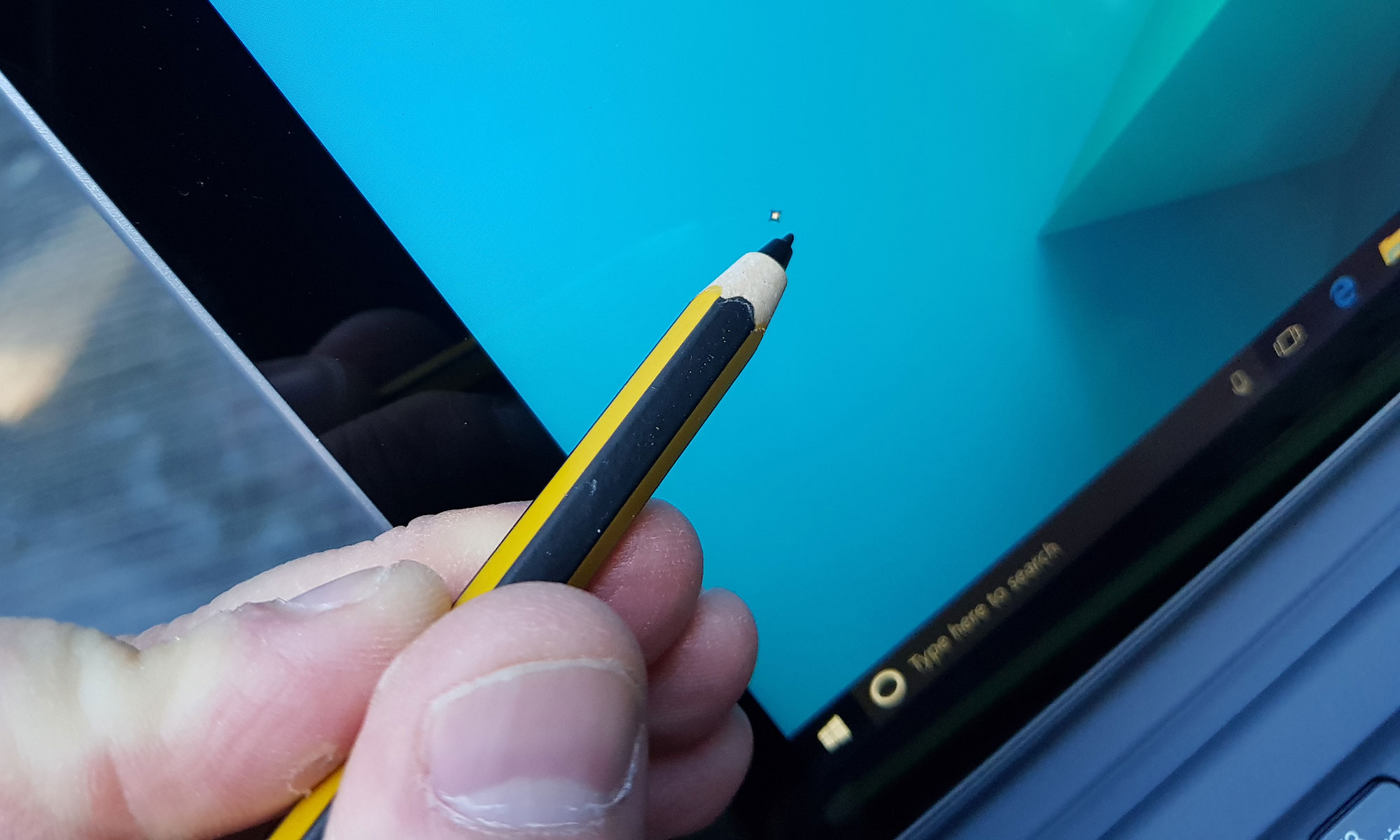 Samsung’s 2017 tablets target both work and play Pickr