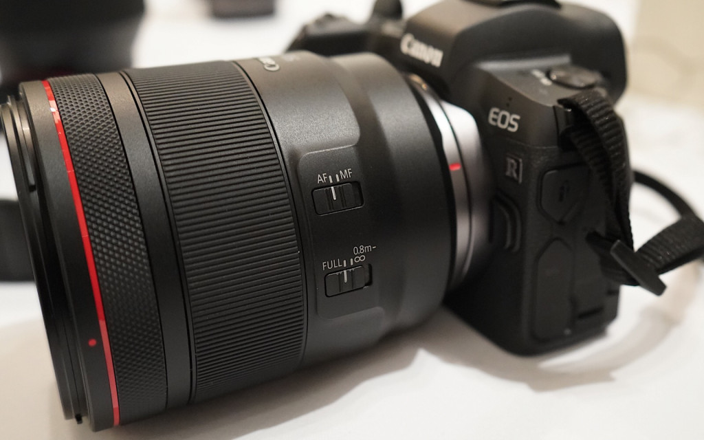 Canon EOS R