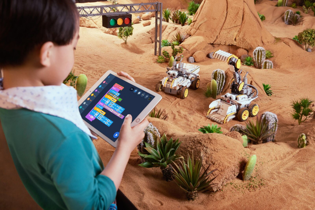 UBTech Jimu TruckBots KitUBTech Jimu TruckBots Kit