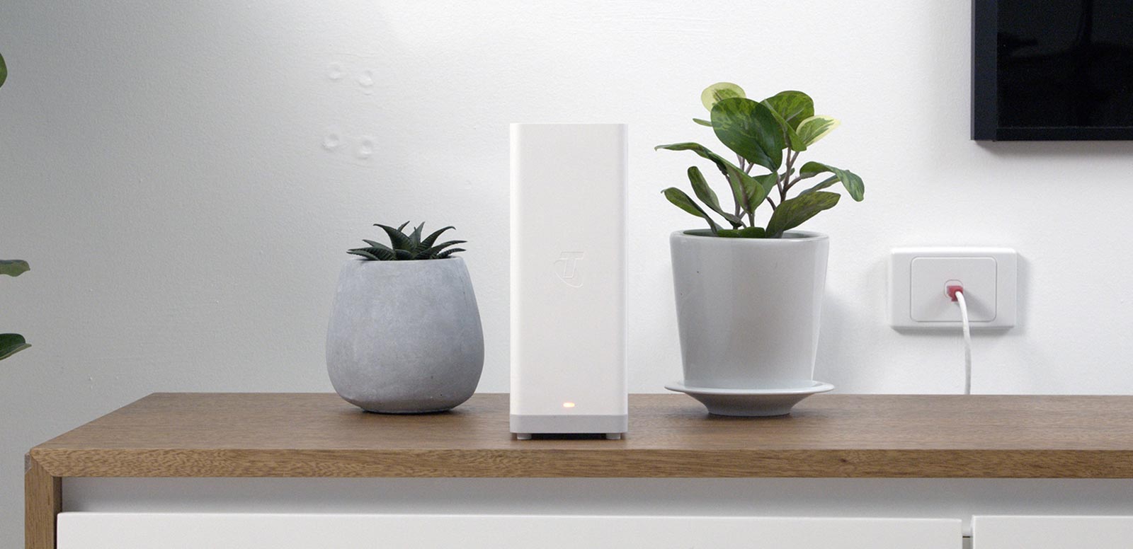 Telstra updates NBN modem for 4G voice Pickr