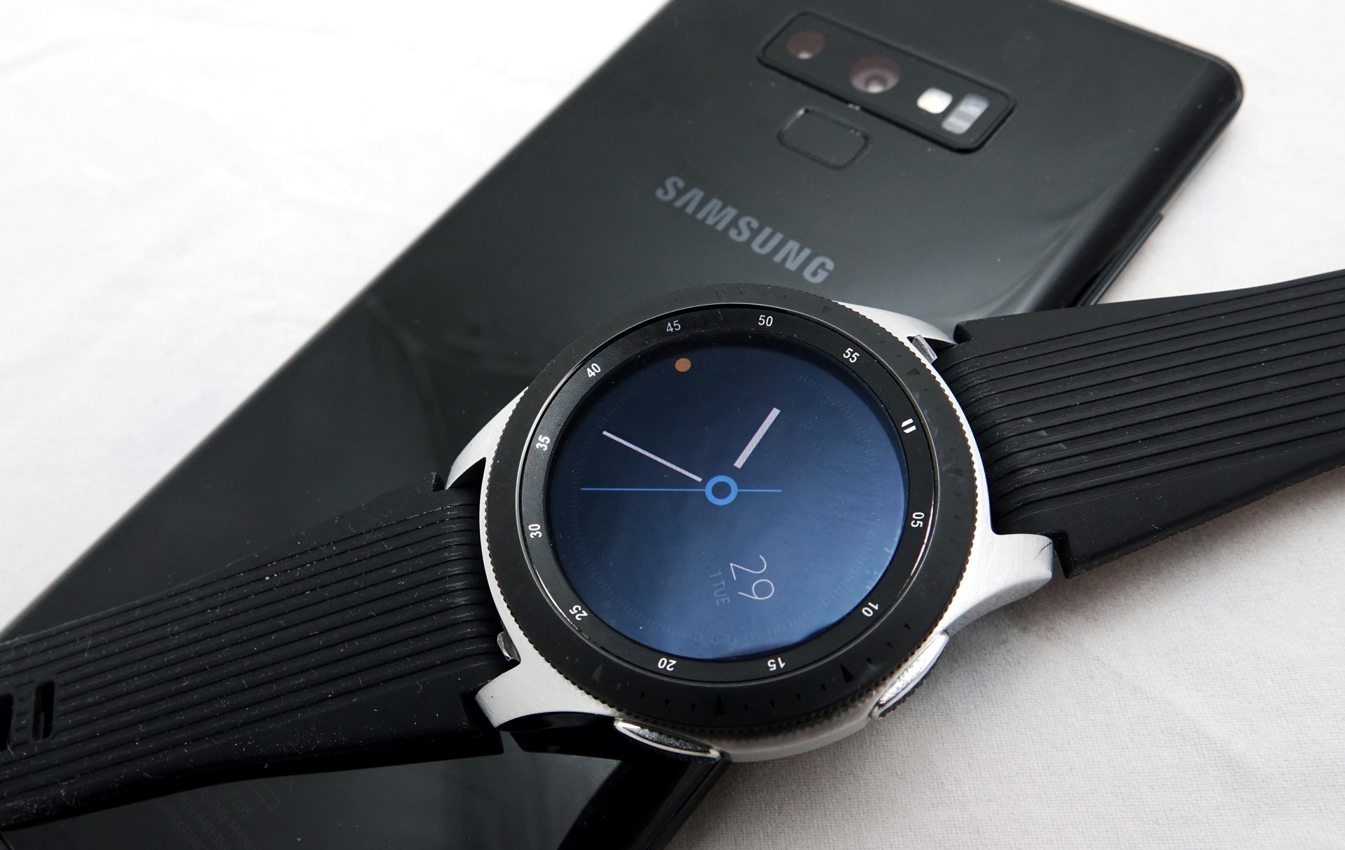 Samsung watch sm r800