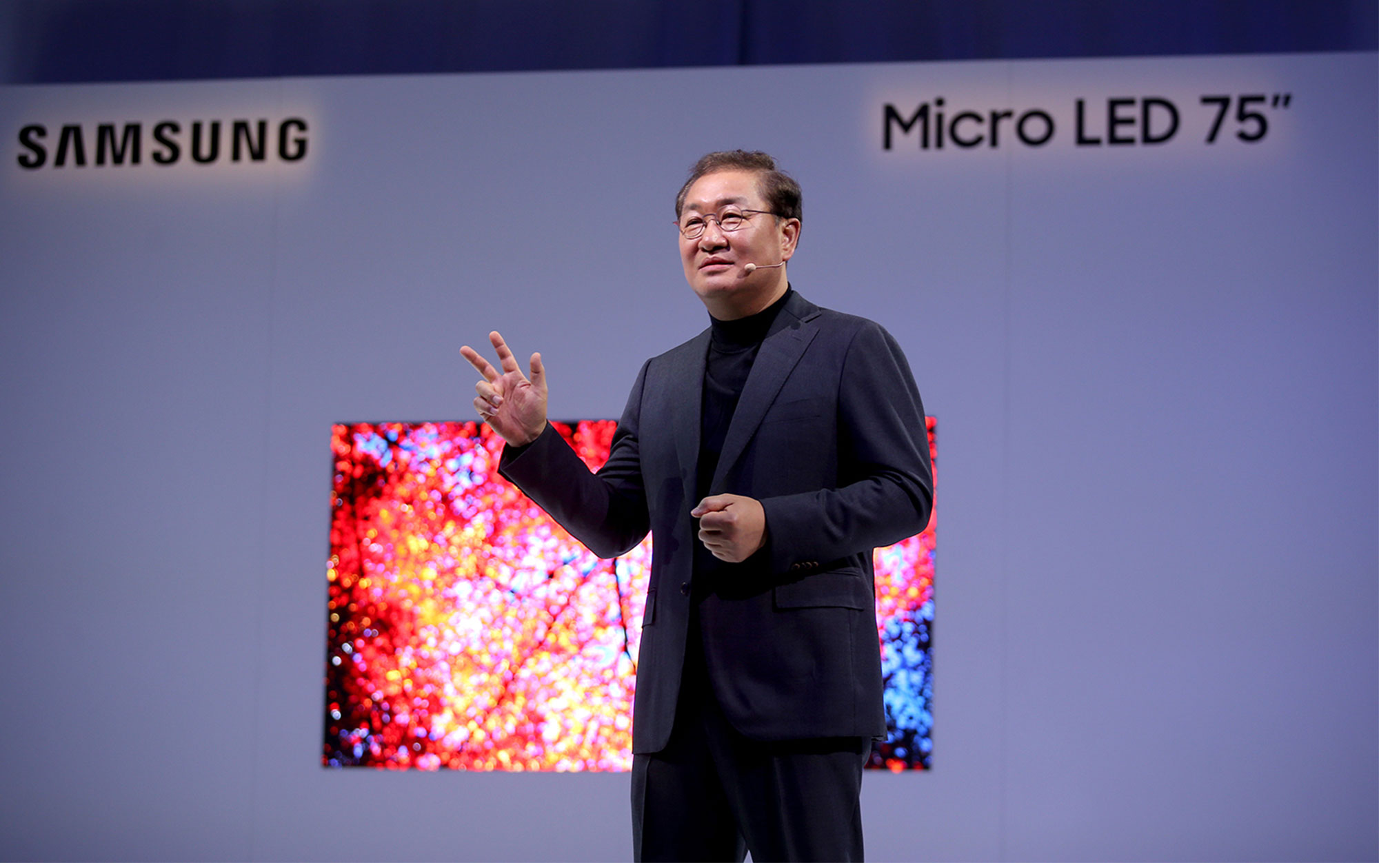 Samsung makes the wall your TV with Micro LED – Pickr