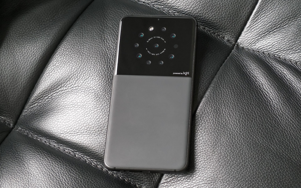 Light's L16 16-camera device was just the start. Light could be making phone cameras next.