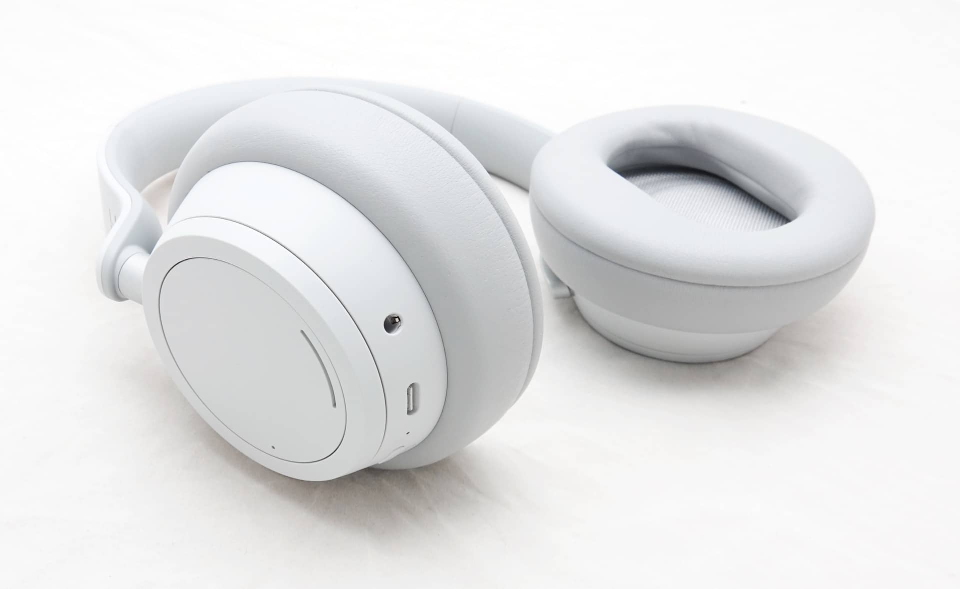Microsoft Surface Headphones reviewed