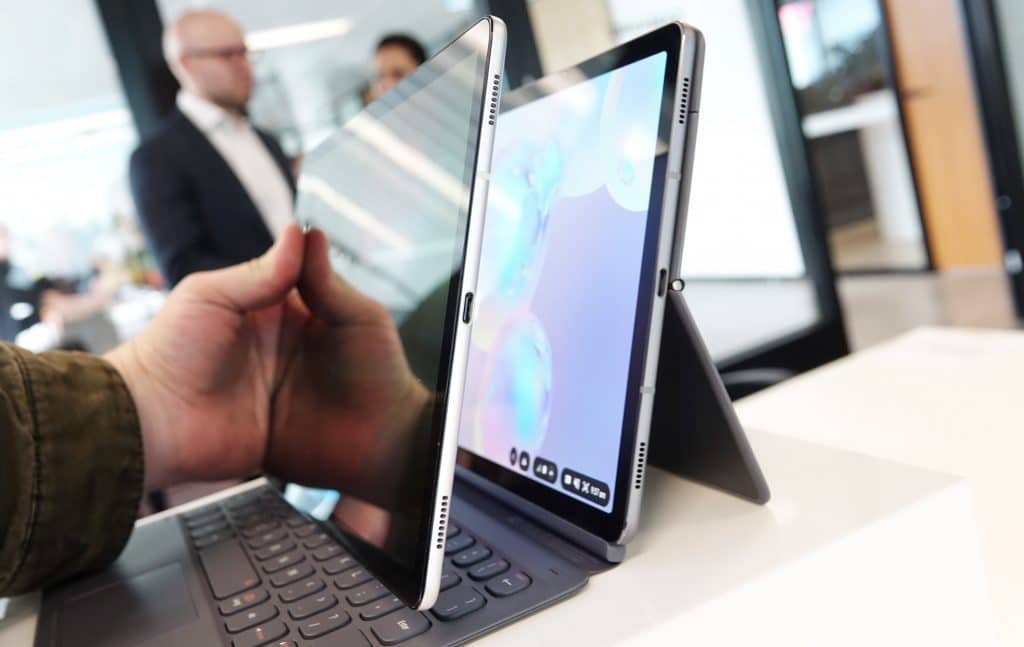 Samsung Galaxy Tab S5e against the Samsung Galaxy Tab S6