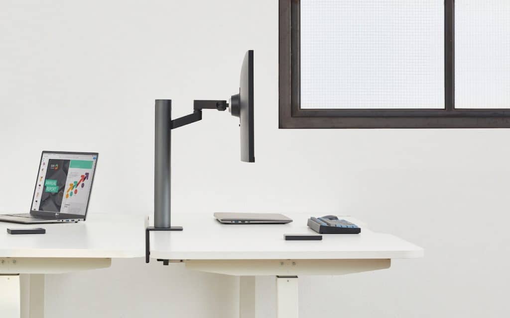 LG UltraFine Ergo