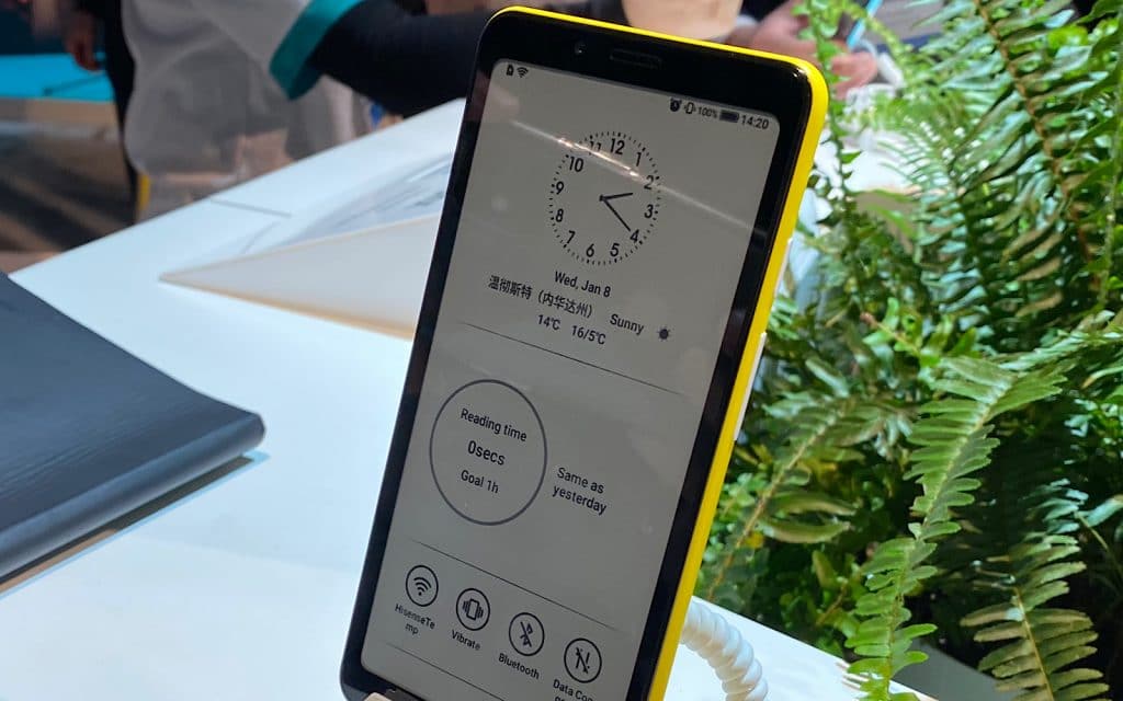 Hisense colour e-ink screen and phone