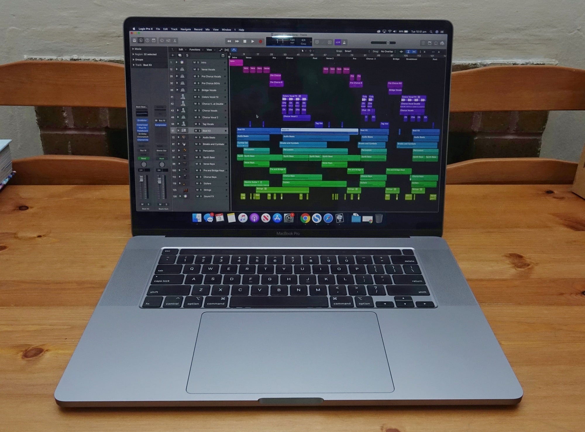 16 inch macbook pro carrying case