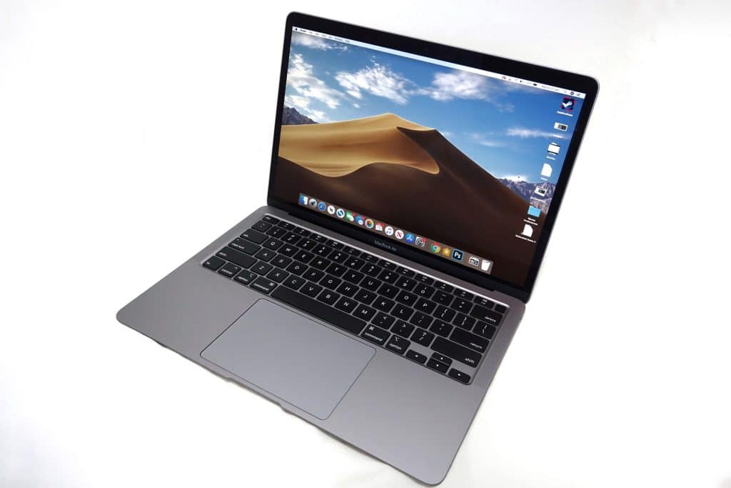 Apple MacBook Air (2020)