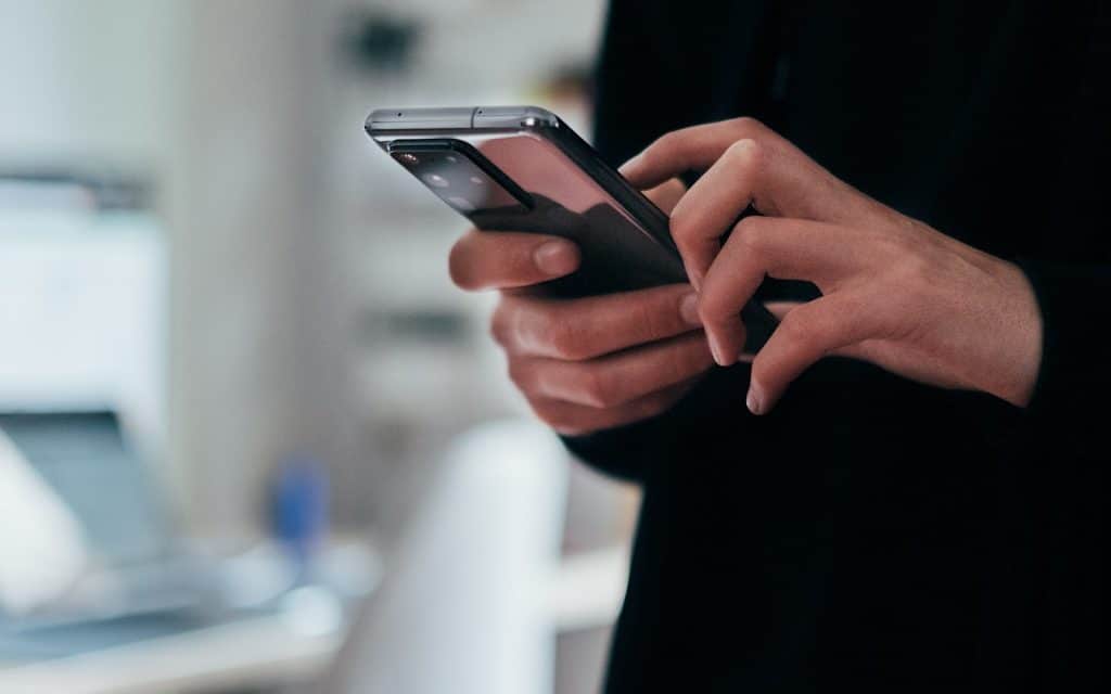 Using a Galaxy S20 Ultra