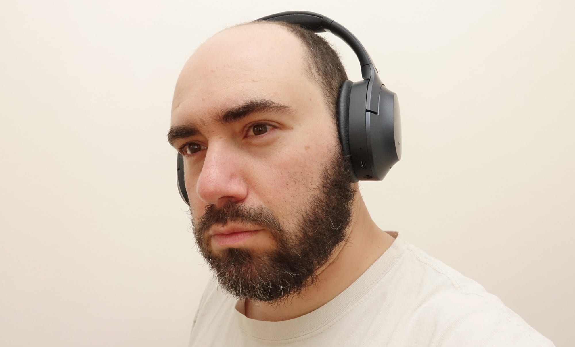 Trying out the Razer Opus headphones