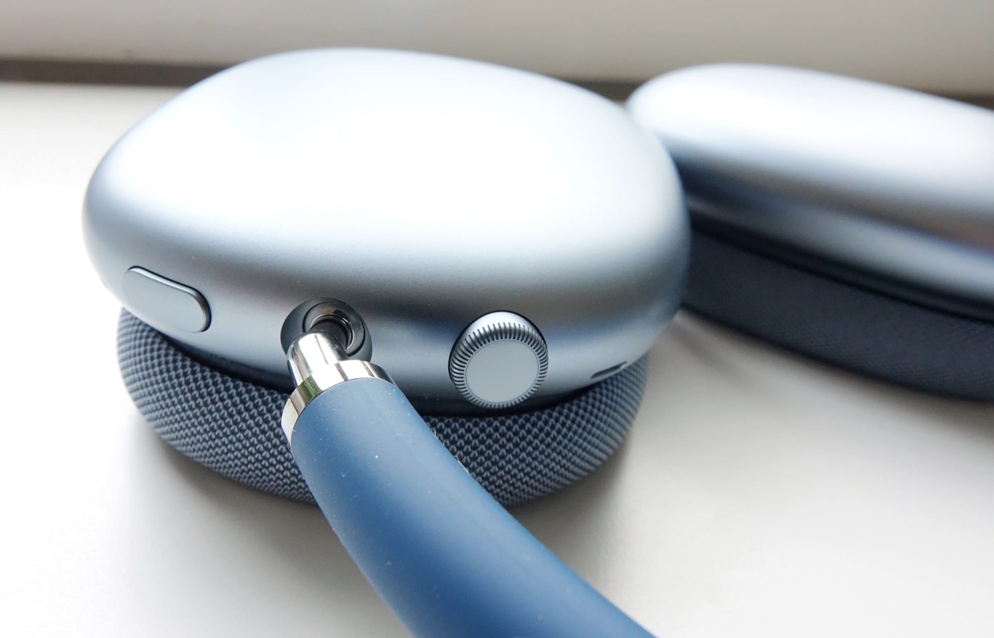 The controls on the AirPods Max