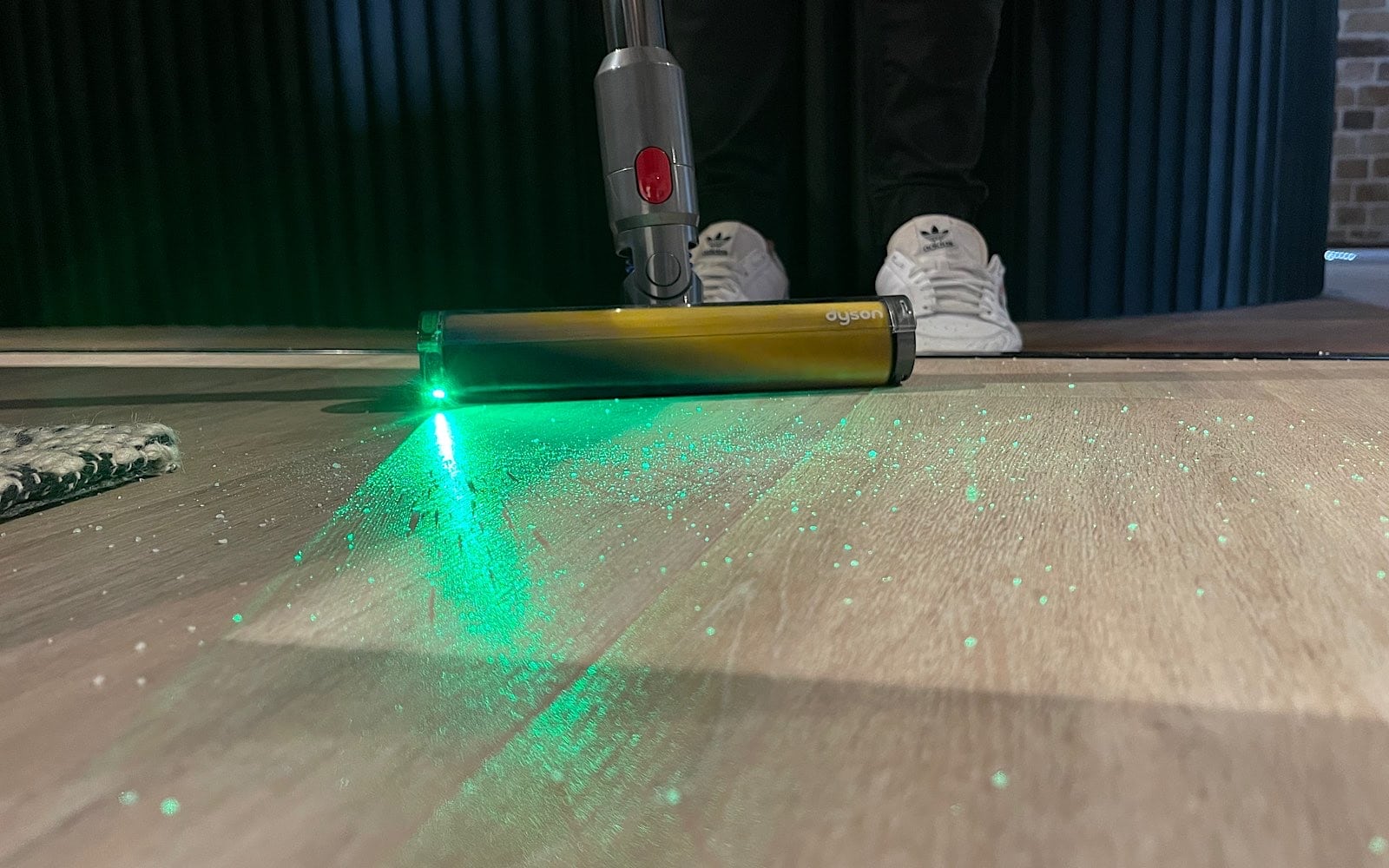 Dyson V15 Detect in action