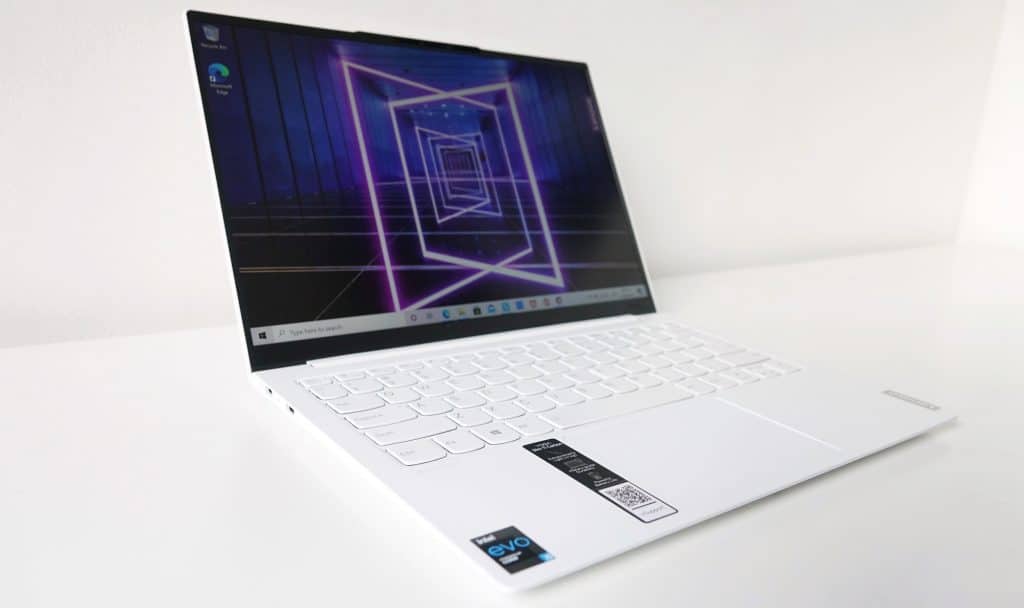 Lenovo Yoga Slim 7i Carbon reviewed