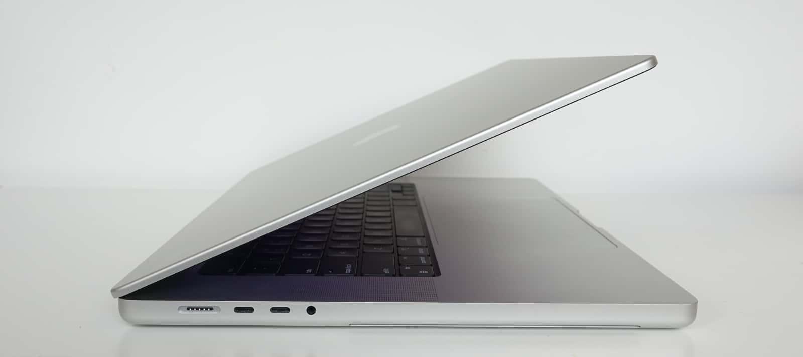 Ноутбук Apple Macbook 16 Купить