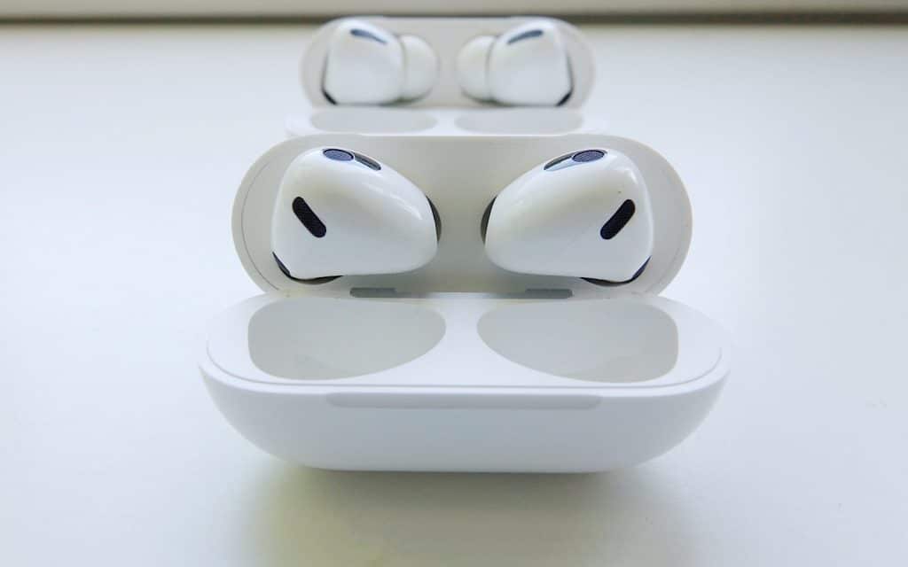 AirPods vs AirPods Pro