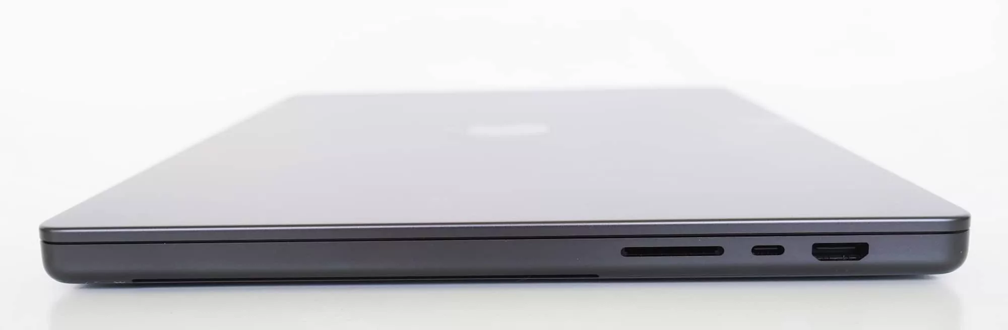The right side of the 16 inch MBP with an SDXC card slot, one Type C Thunderbolt 4 port, and a single HDMI port. 