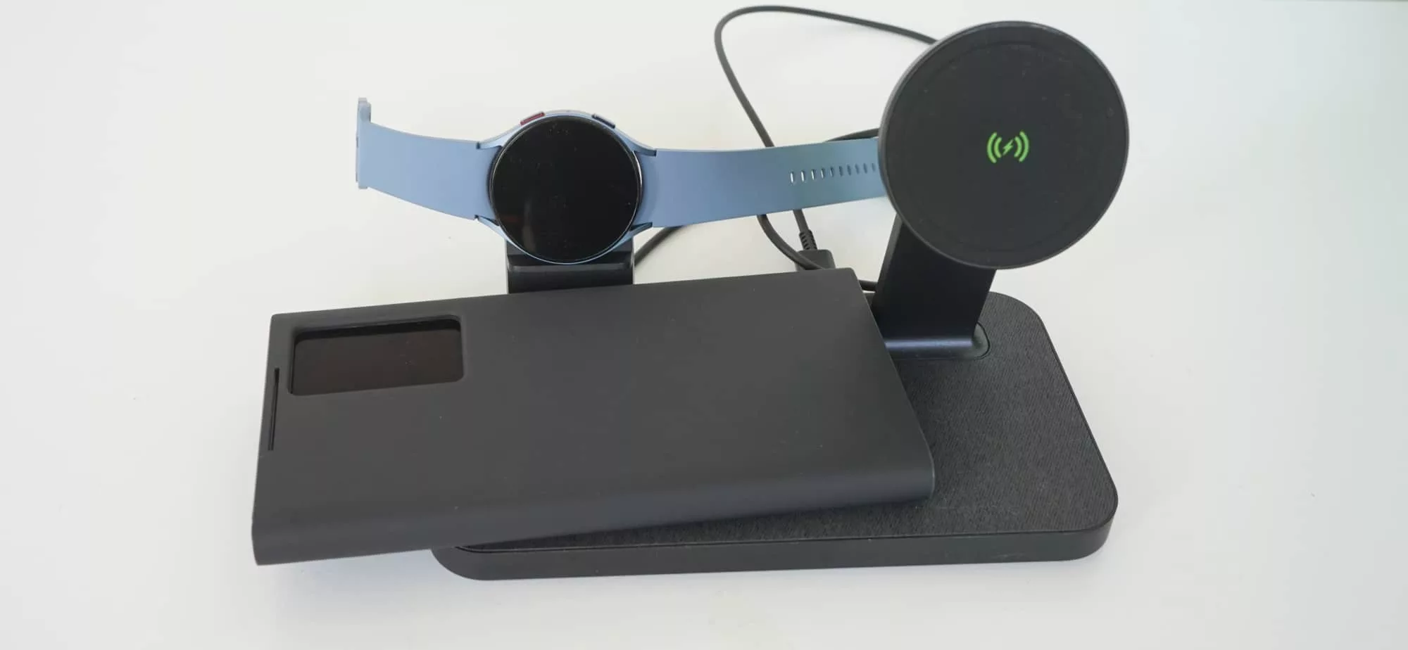 The Android experience with the Mophie Snap+ 3-in-1 is less than impressive.