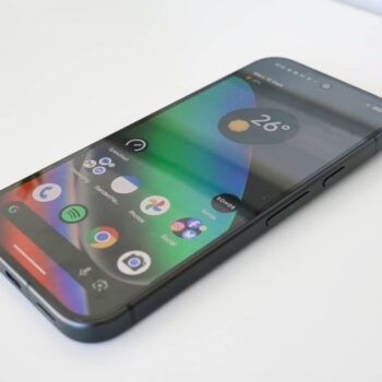 Google sets August for Pixel 11