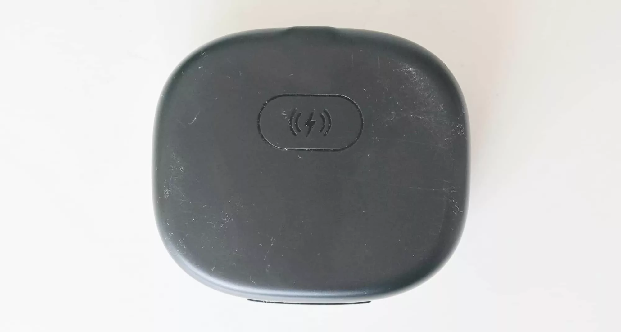 In case you need a reminder that the Epic Open Sport can be charged wirelessly, it's here on the bottom.