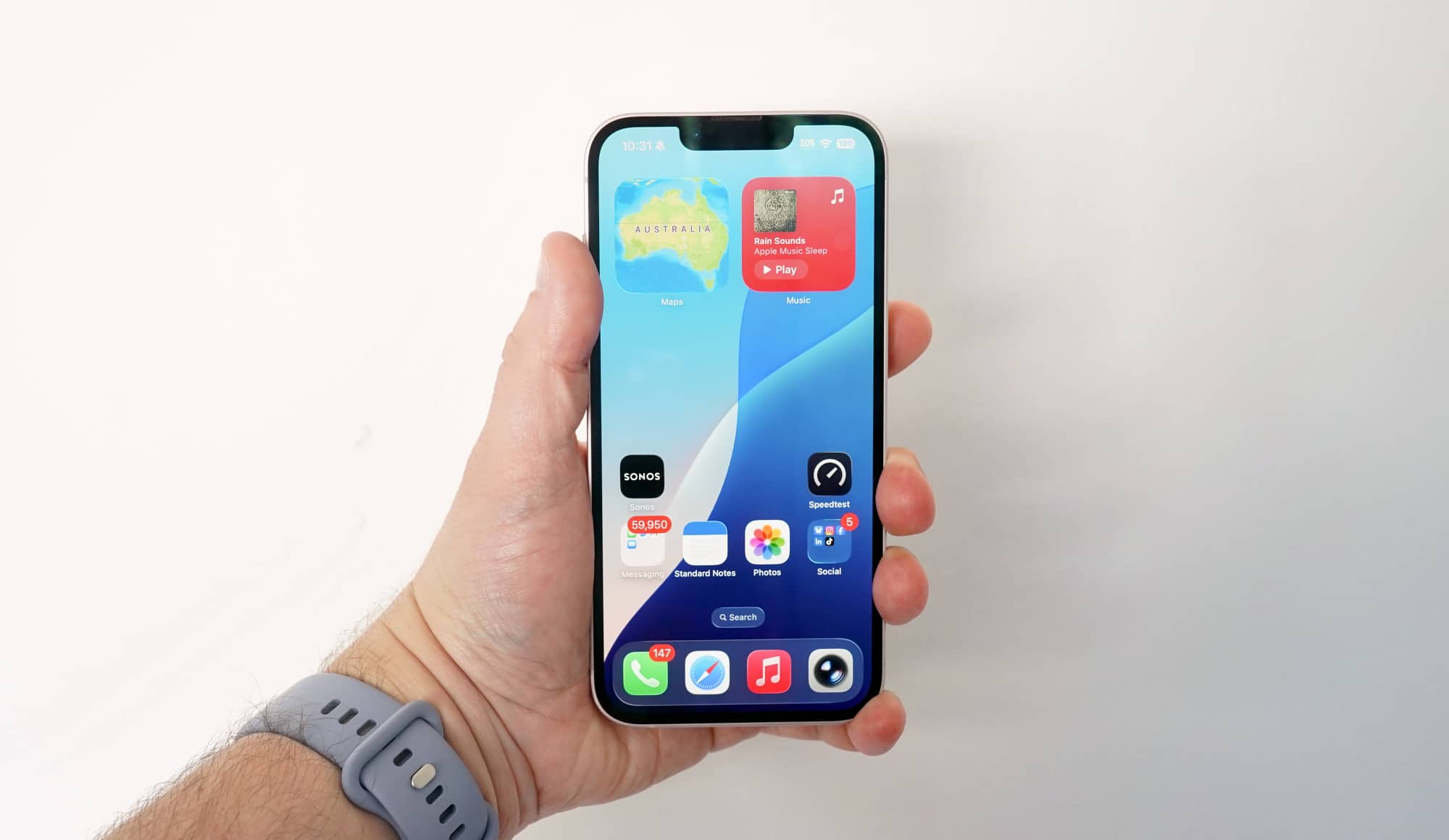 apple-iphone-17e-review-2026-06.jpg