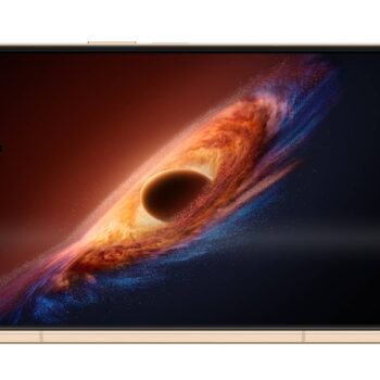 Honor brings thin V6 foldable to Australia with 600 mid-range