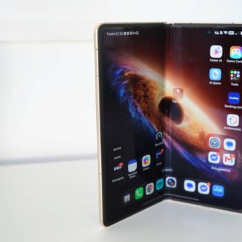 Honor Magic V6 reviewed: a challenger fold